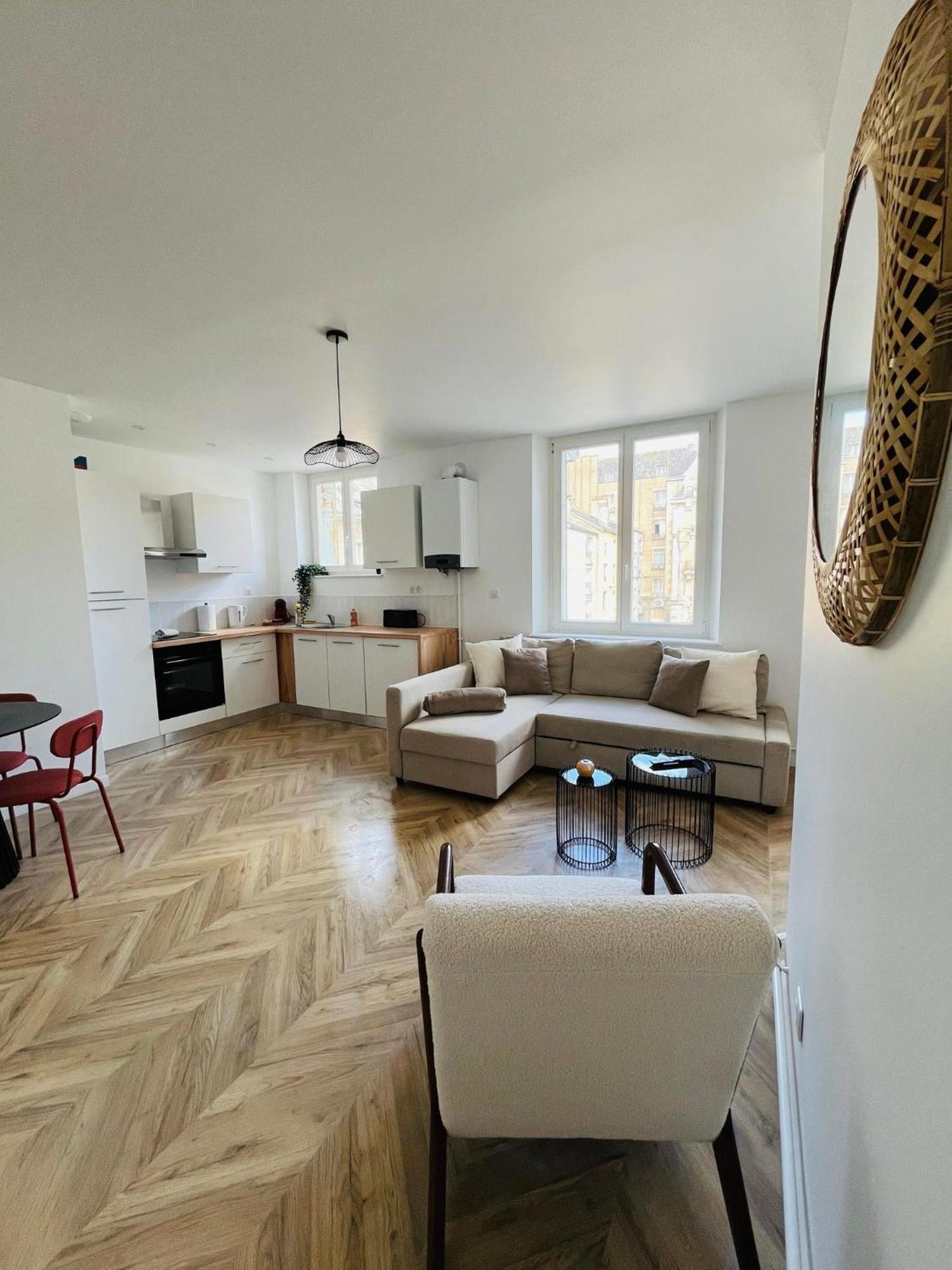 Appartement Cosy & Moderne 6 Personnes Centre Charleville-Mezieres - Ardennes Kültér fotó
